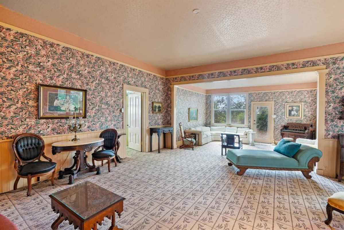 c. 1852 in Watsonville, CA - Old House Dreams