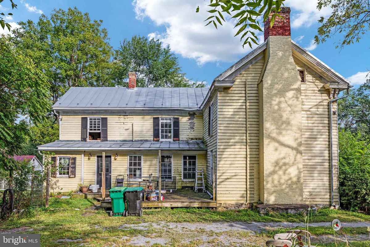 Strasburg, VA Old House Dreams