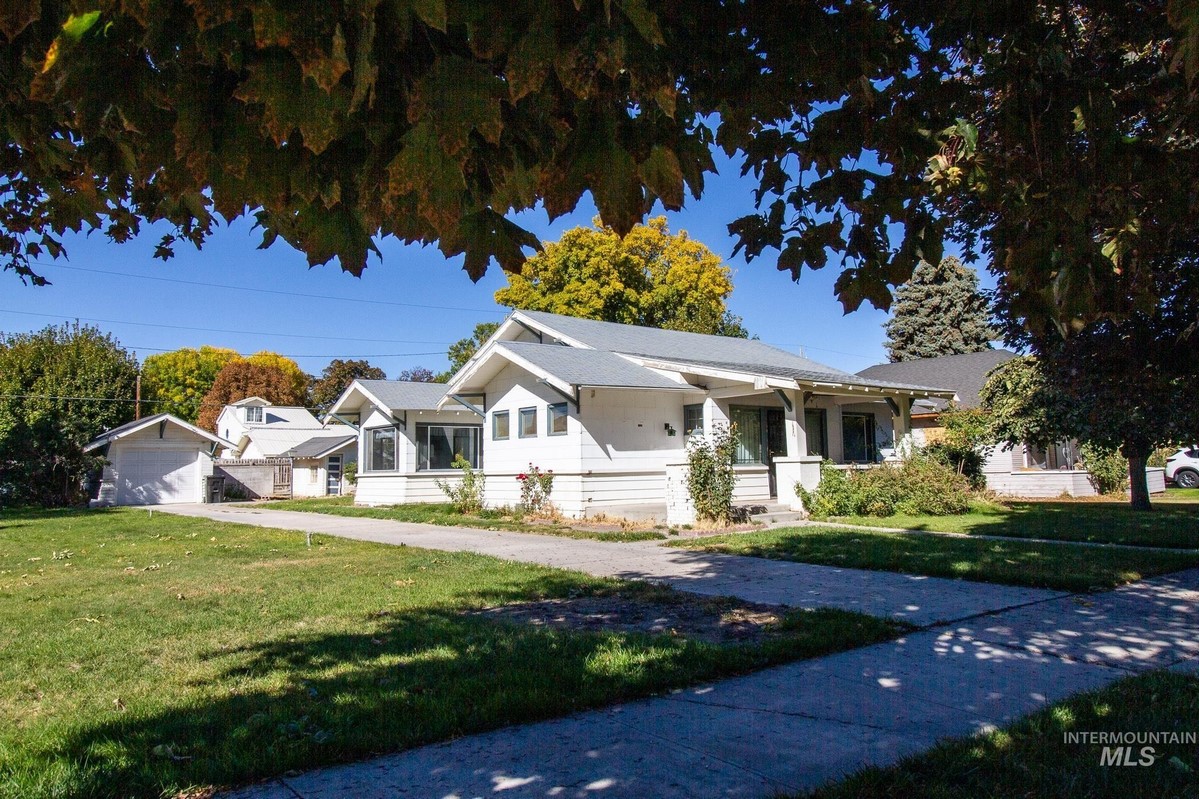 Old houses for sale in ID. Old House Dreams