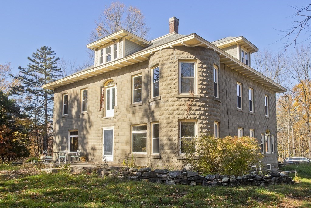 1908 in Conway, MA Old House Dreams