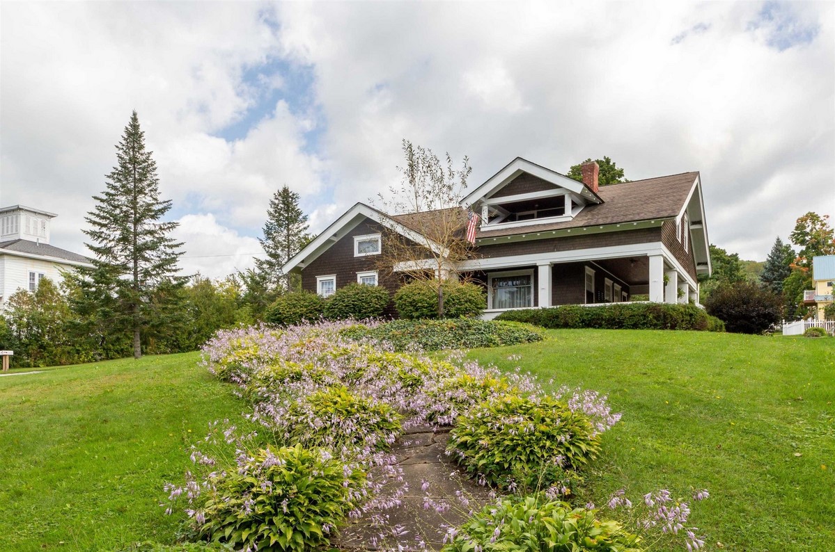 Craftsman in Saint Albans City, VT Old House Dreams