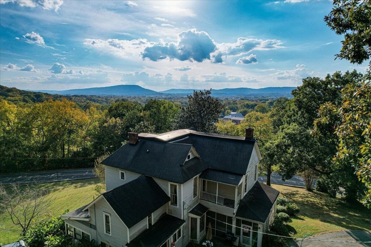 Old House Dreams Page 91 Specially selected historic & old homes