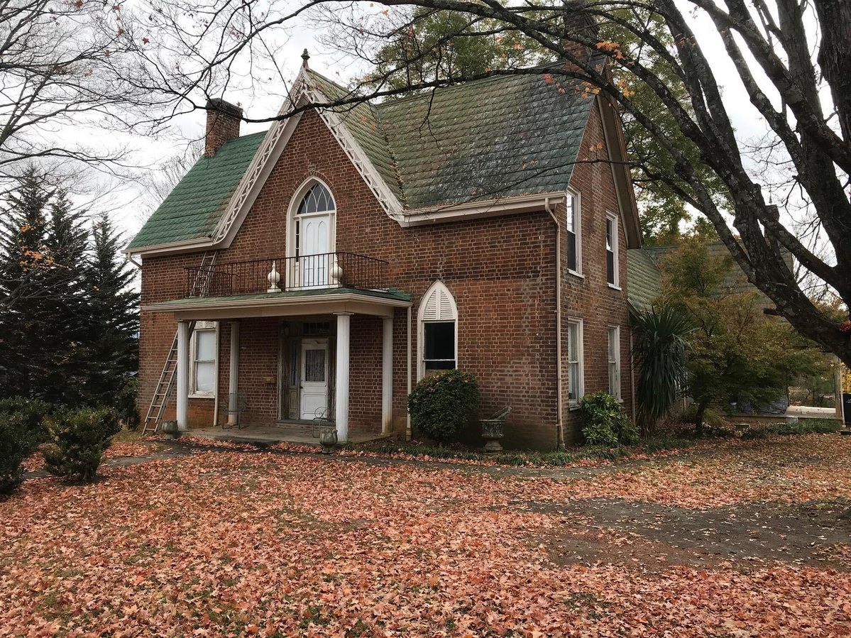 1875 Gothic Revival in Greeneville, TN Old House Dreams