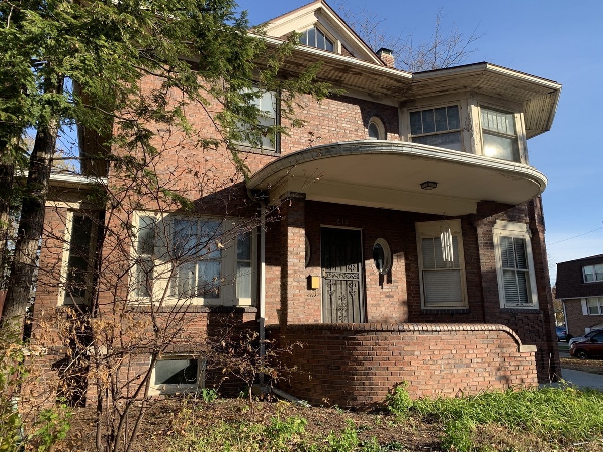 1914 in Streator, IL Old House Dreams