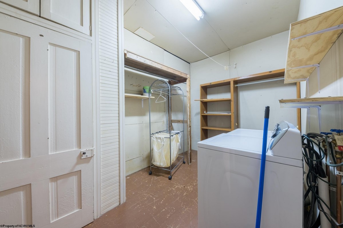 Shinnston, WV Old House Dreams