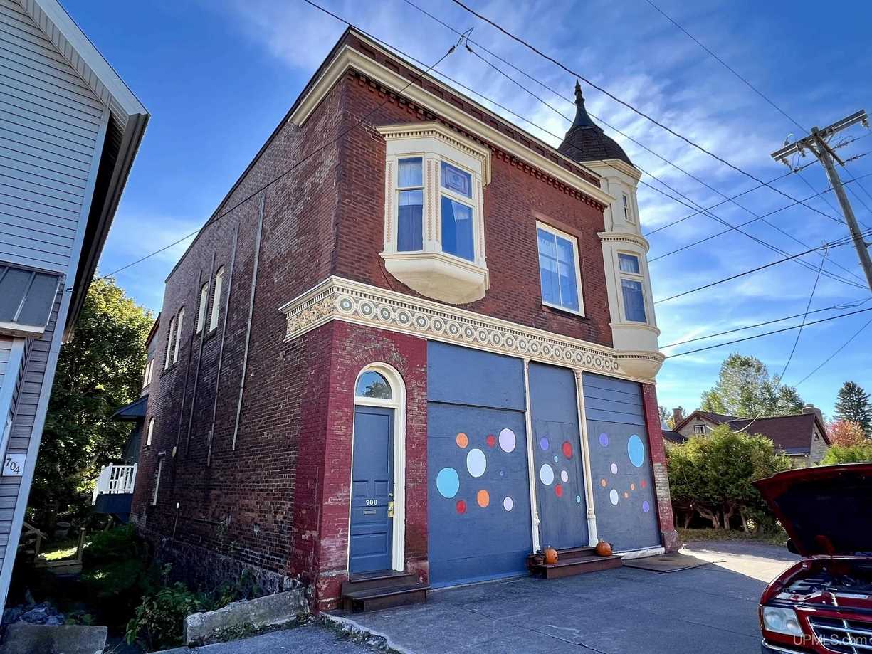 c. 1880 in Calumet, MI Old House Dreams