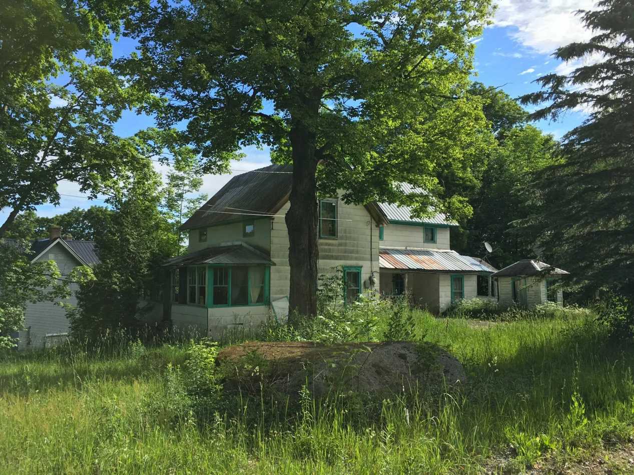 Oswegatchie, NY Old House Dreams