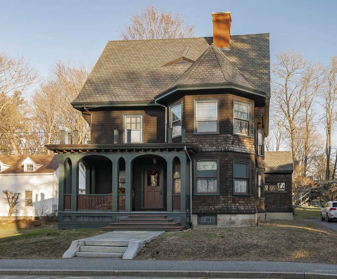 1898 Shingle in Bath, ME Old House Dreams