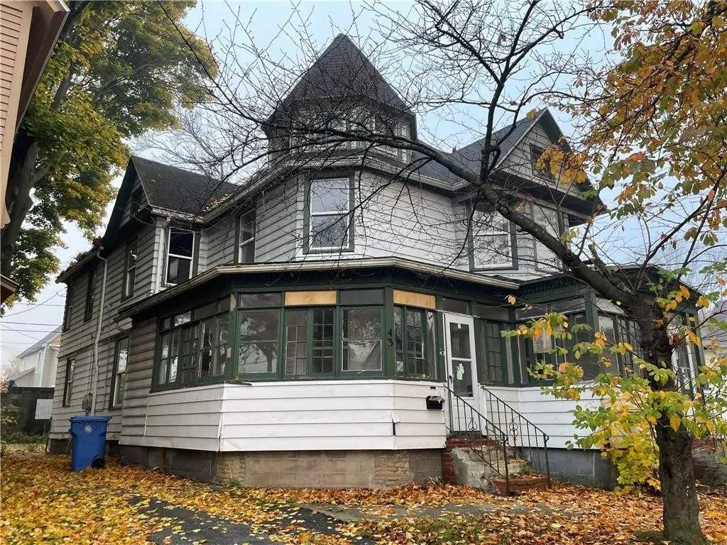 c. 1900 Queen Anne in Rochester, NY Old House Dreams
