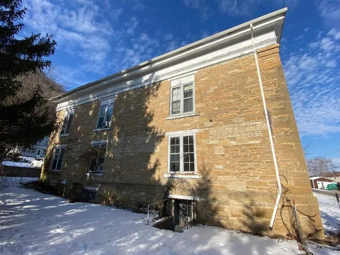 c. 1861 Courthouse in Lansing, IA Old House Dreams