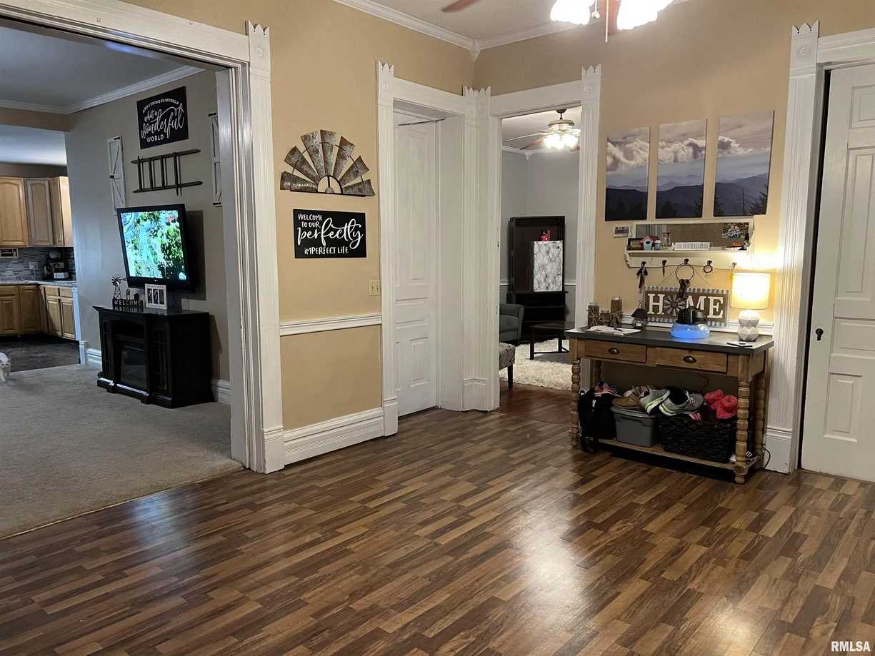 1891 Queen Anne in Table Grove, IL Old House Dreams