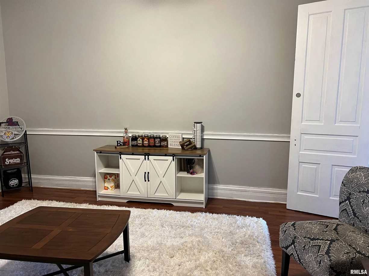 1891 Queen Anne in Table Grove, IL Old House Dreams