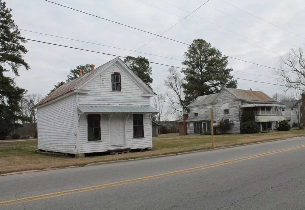 1912 in Powellsville, NC Old House Dreams