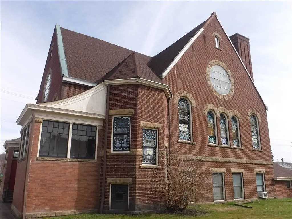 1893 Church in Beaver Falls, PA Old House Dreams