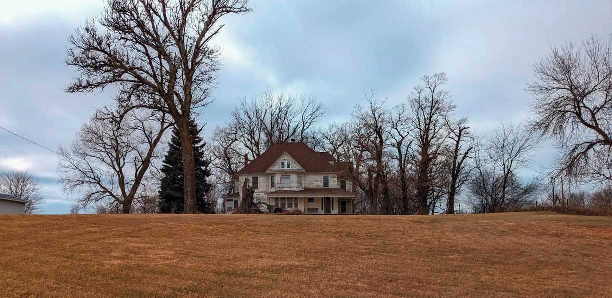 c. 1900 in Mapleton, IA Old House Dreams