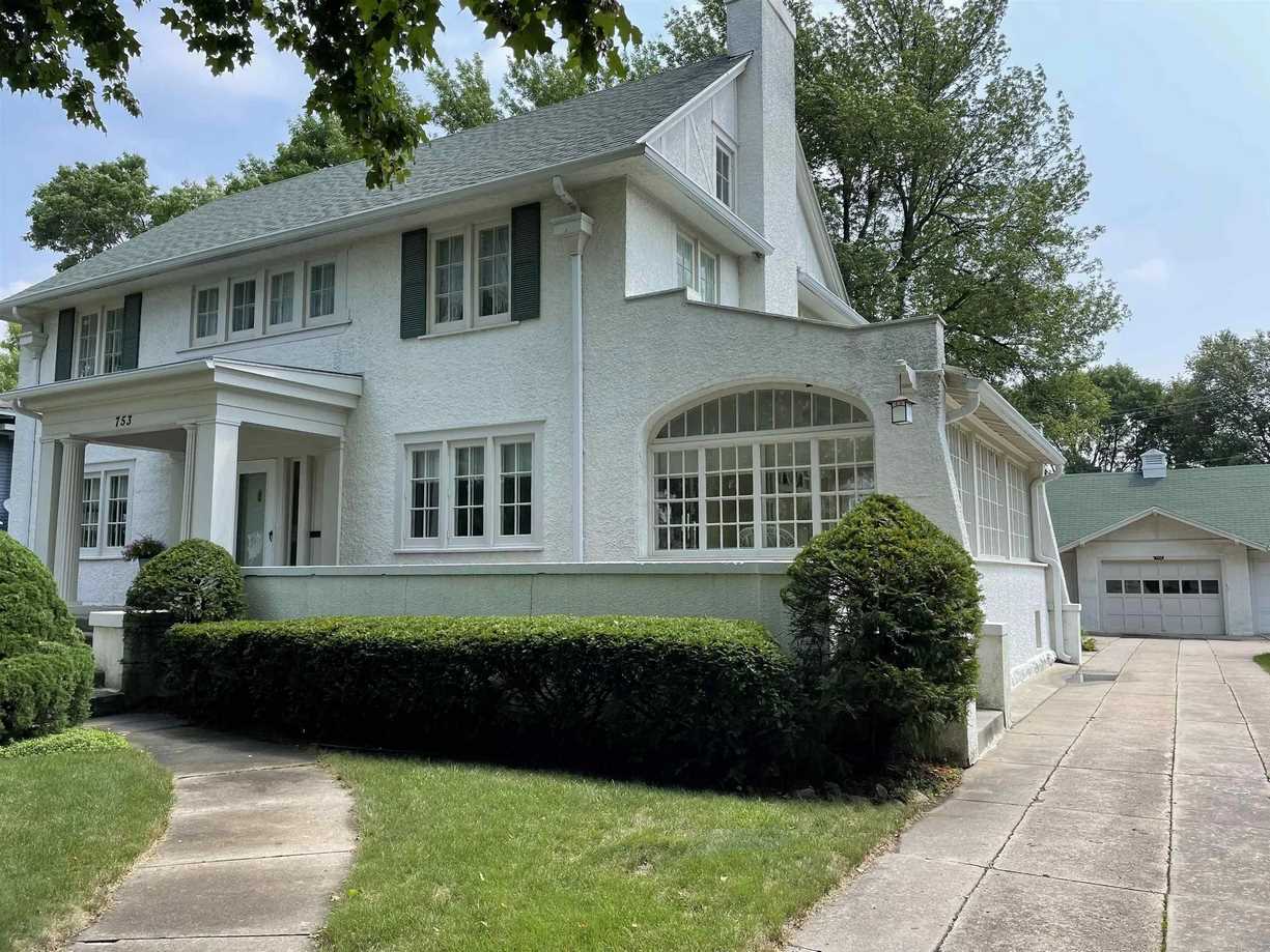 1914 in Cresco, IA Old House Dreams