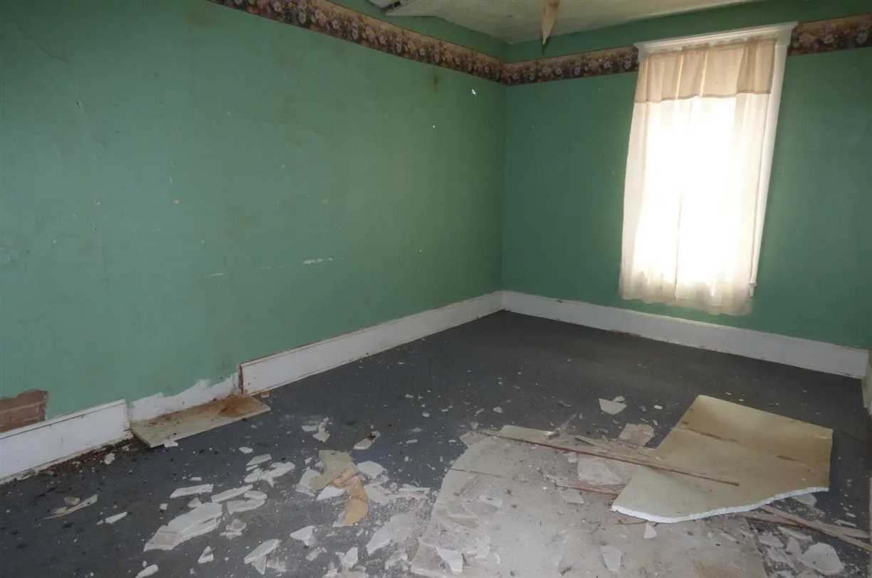 1872 in South English, IA Old House Dreams