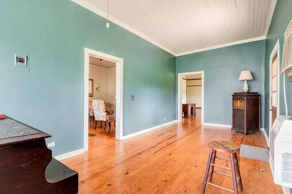 1892 in Wesson, MS Old House Dreams