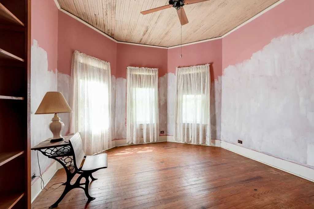 1892 in Wesson, MS Old House Dreams