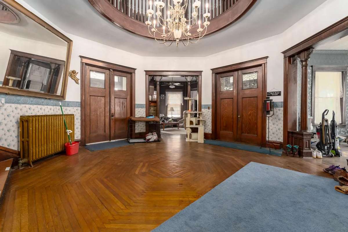 1906 in Battle Creek, MI Old House Dreams