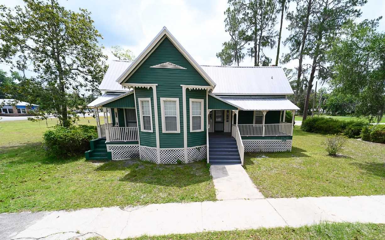 Old House Dreams Page 52 Specially selected historic & old homes