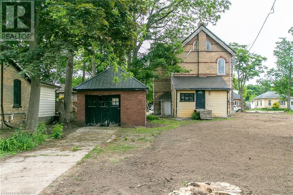 Chesley, Ontario Old House Dreams