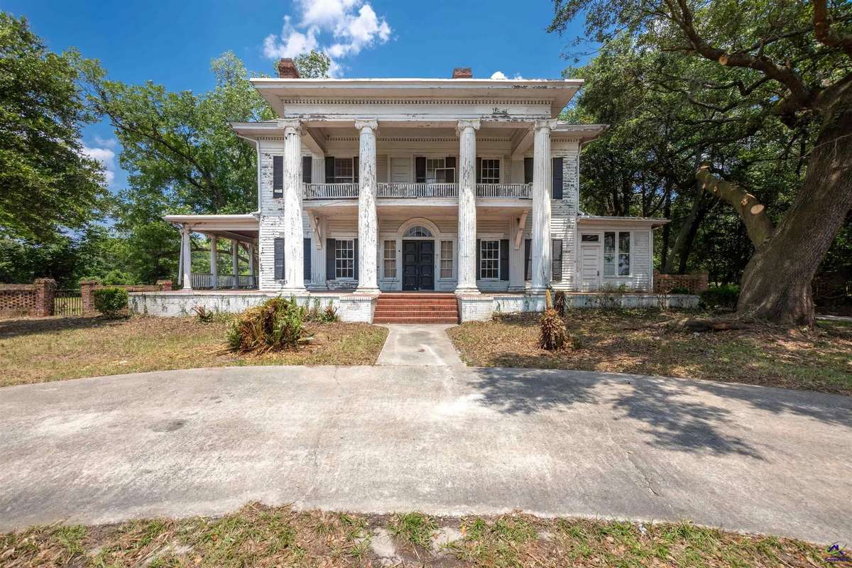 1903 Classical Revival in Eastman, GA Old House Dreams