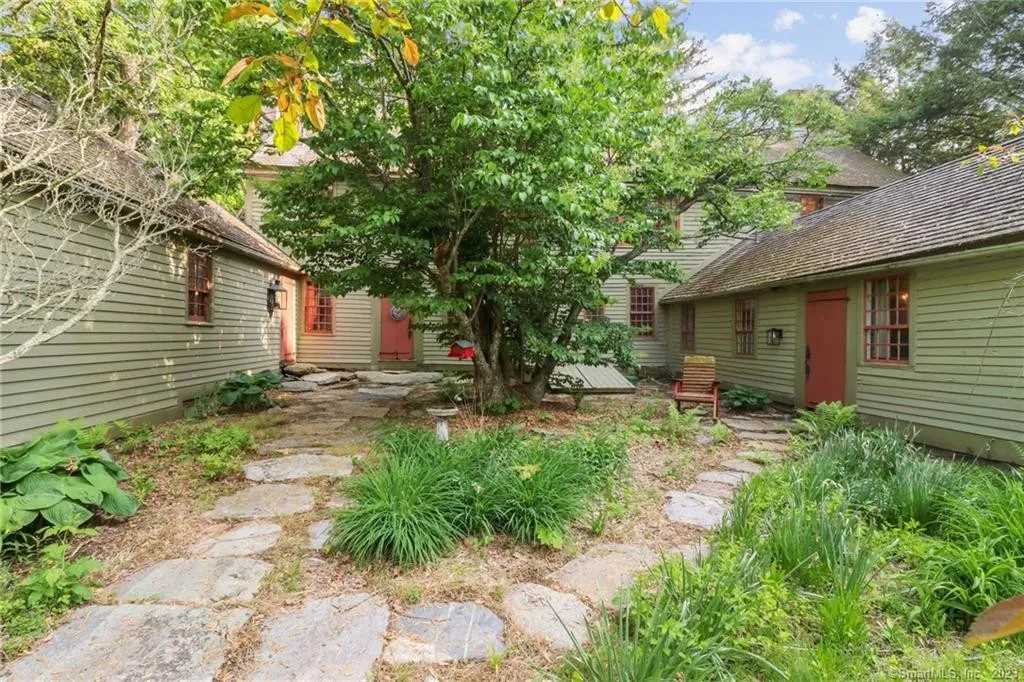 c. 1710 in Ashford, CT Old House Dreams