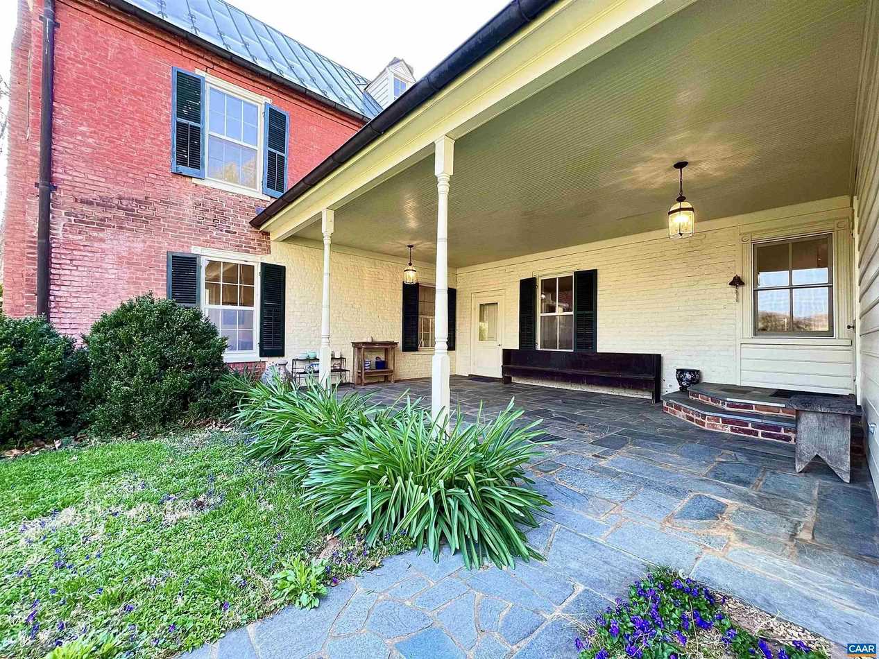 c. 1820 in Batesville, VA Old House Dreams