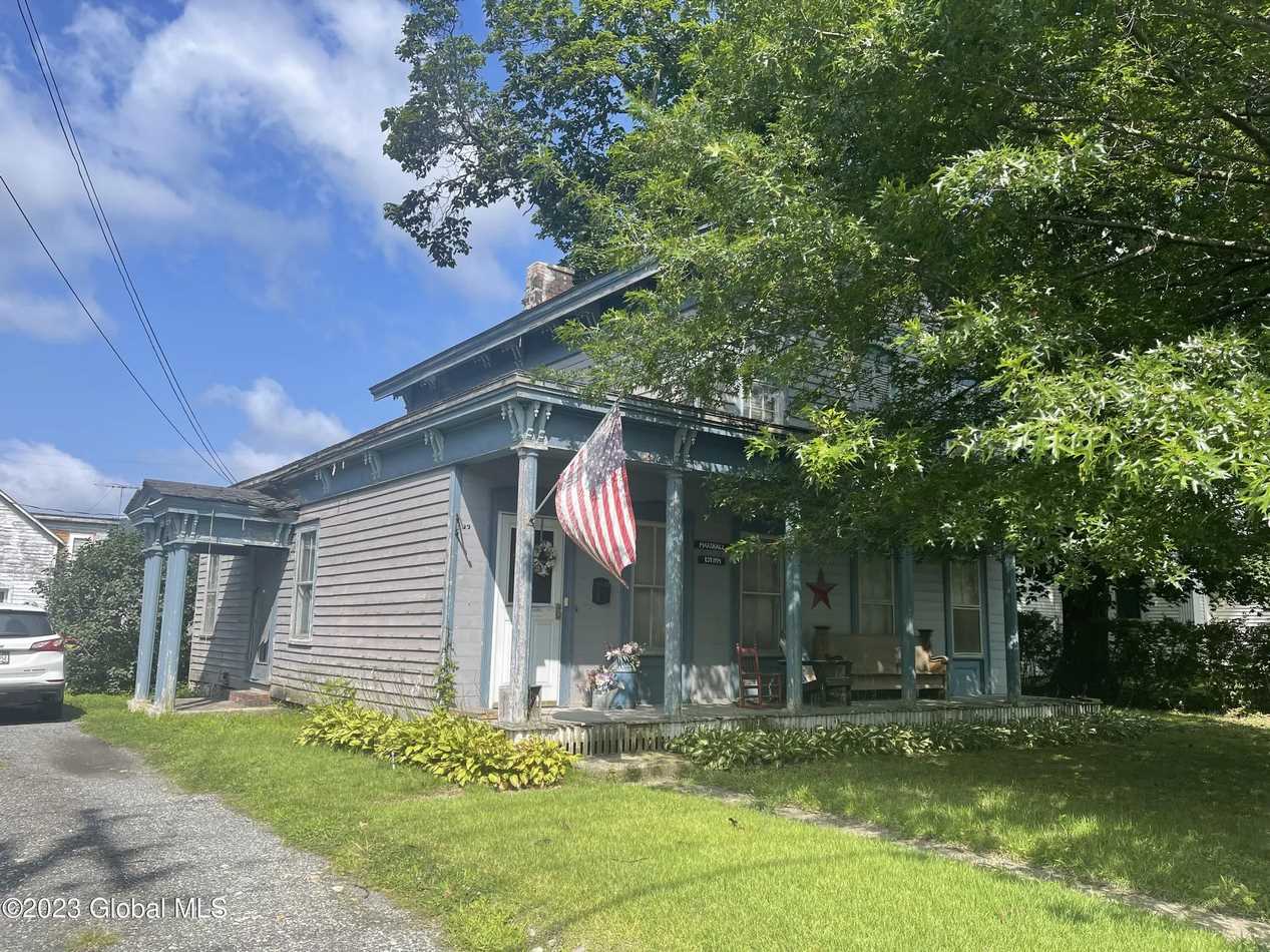 c. 1875 in Hoosick Falls, NY Old House Dreams