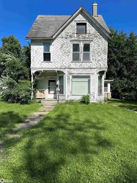 c. 1880 Queen Anne in Burlington, IA