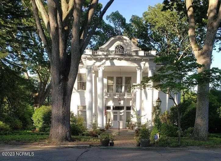 1903 Classical Revival in Wilson, NC - Old House Dreams