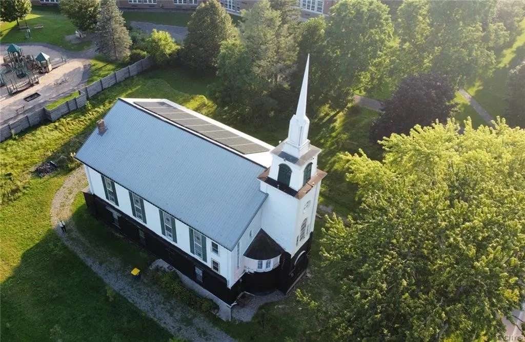 c. 1860 Church in Fabius, NY Old House Dreams