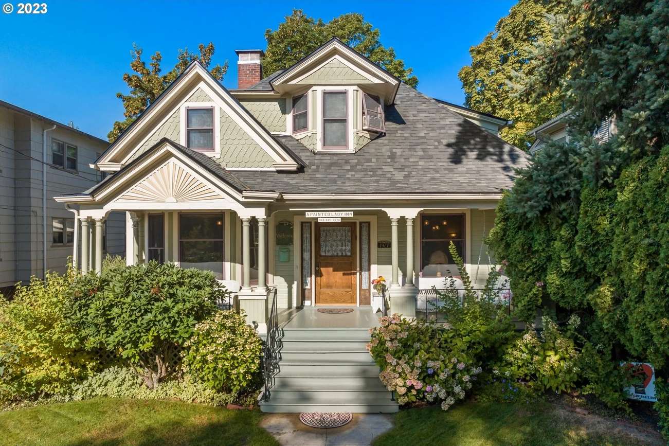 1894 Queen Anne in Portland, OR Old House Dreams