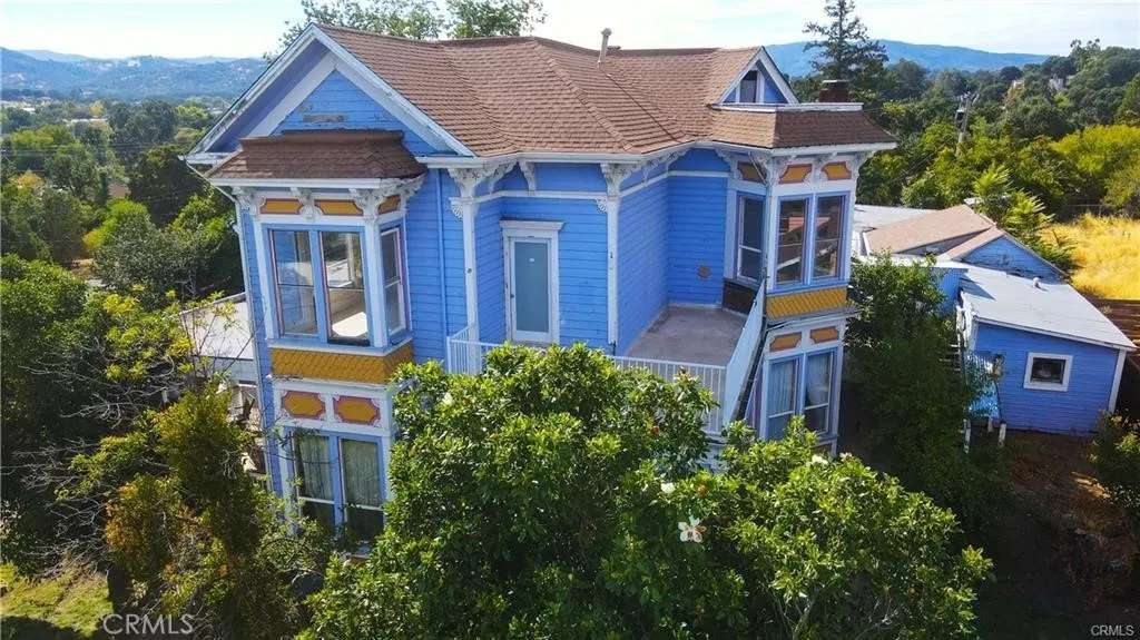 Old House Dreams Page 50 Specially selected historic & old homes