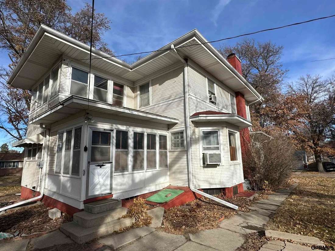 1911 Prairie in Wilber, NE Old House Dreams