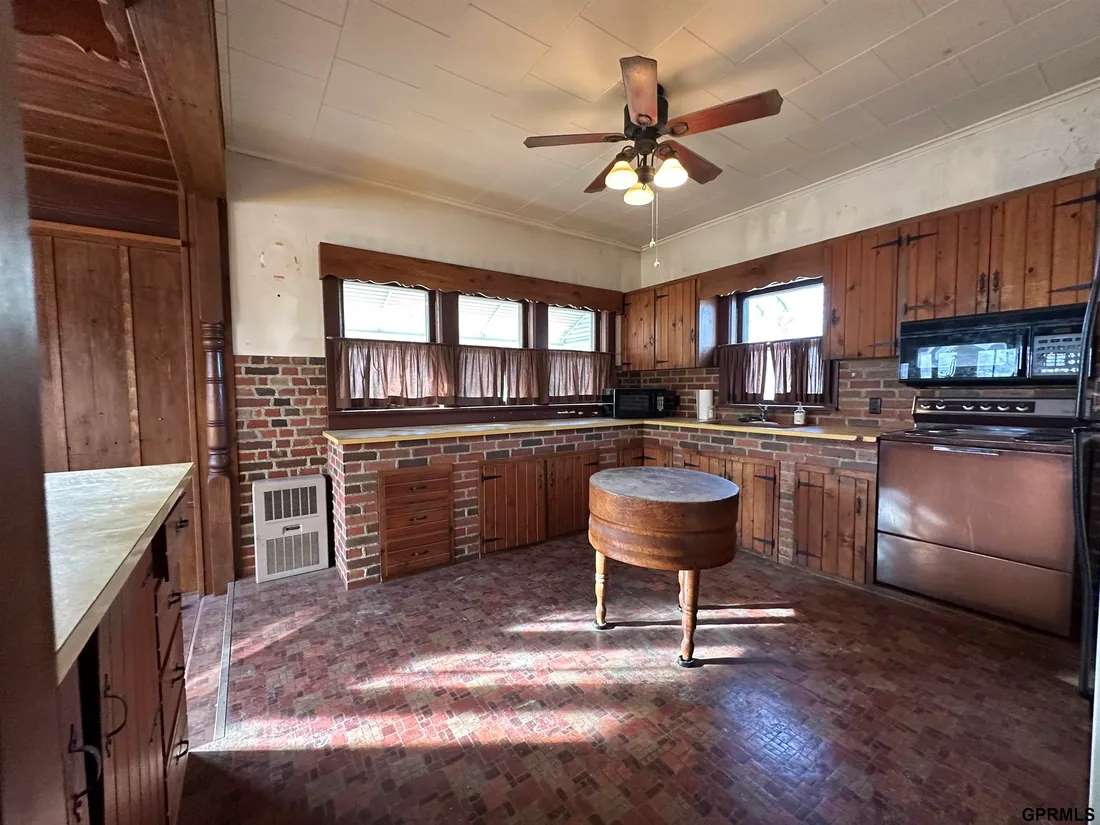 1911 Prairie in Wilber, NE Old House Dreams