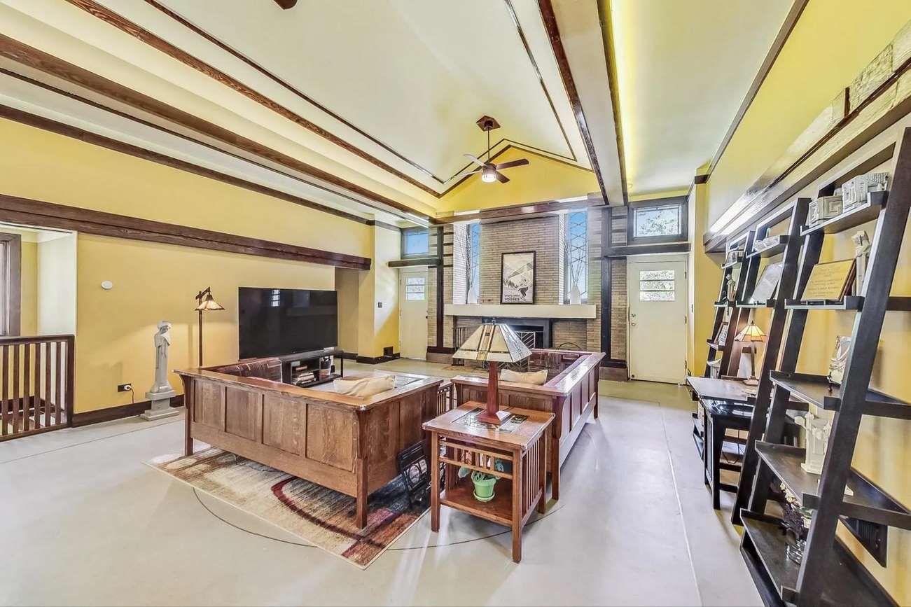 c. 1910 Prairie in Brookfield, IL Old House Dreams