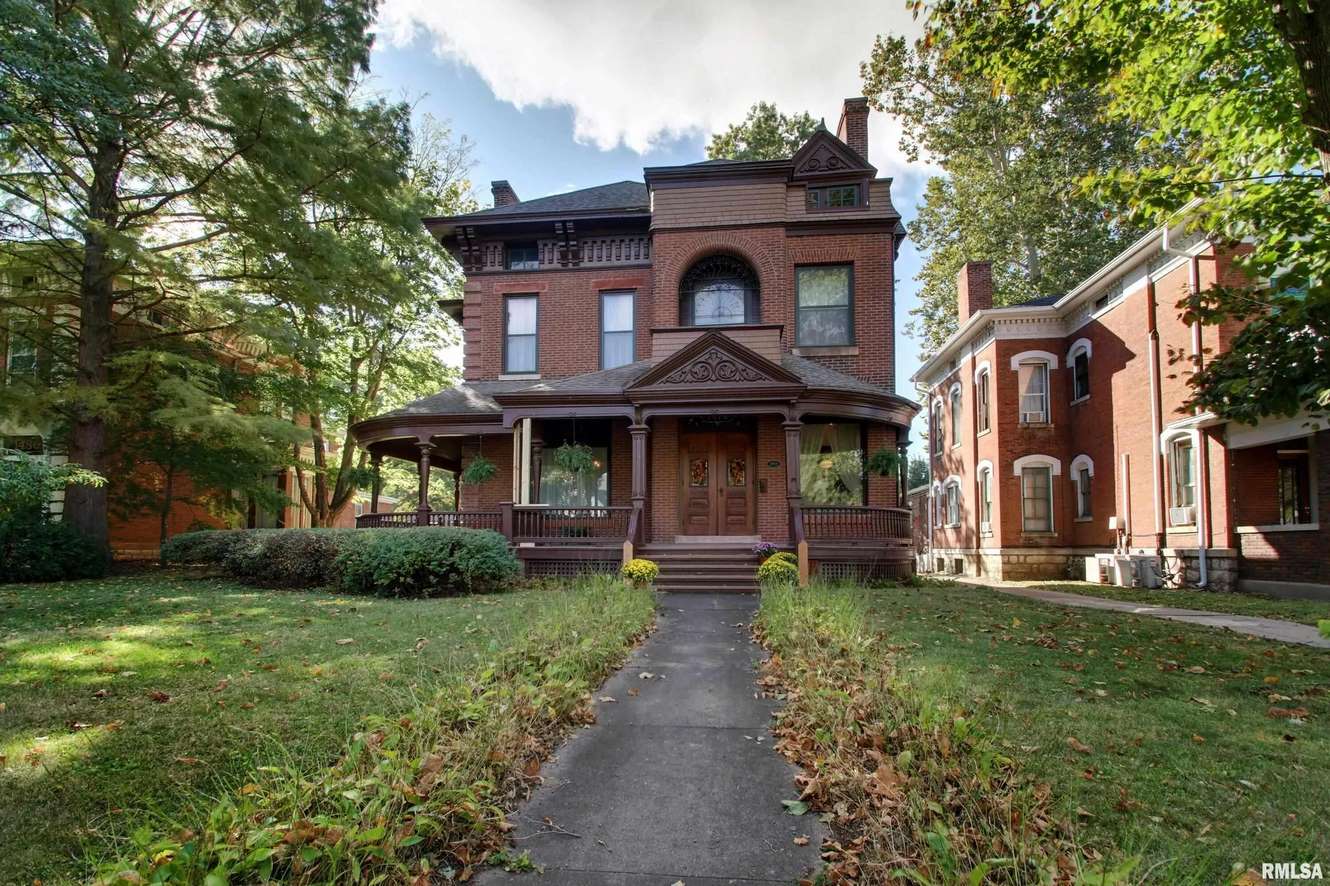 1868 in Quincy, IL Old House Dreams