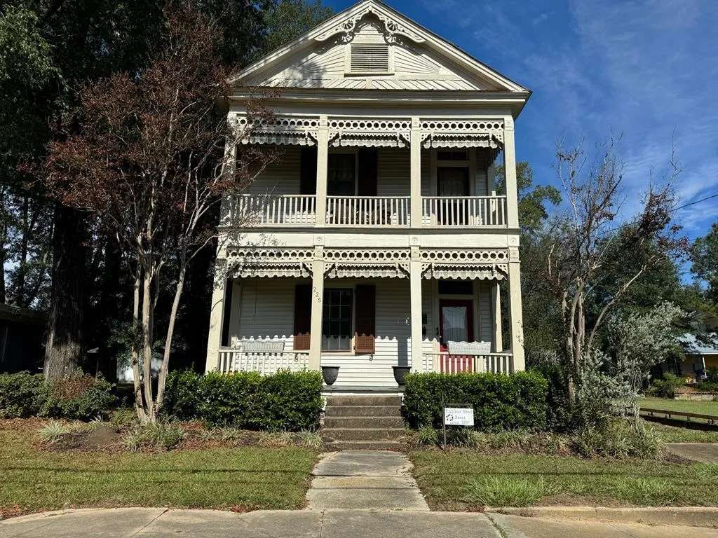 c. 1890 in Magnolia, MS - Old House Dreams