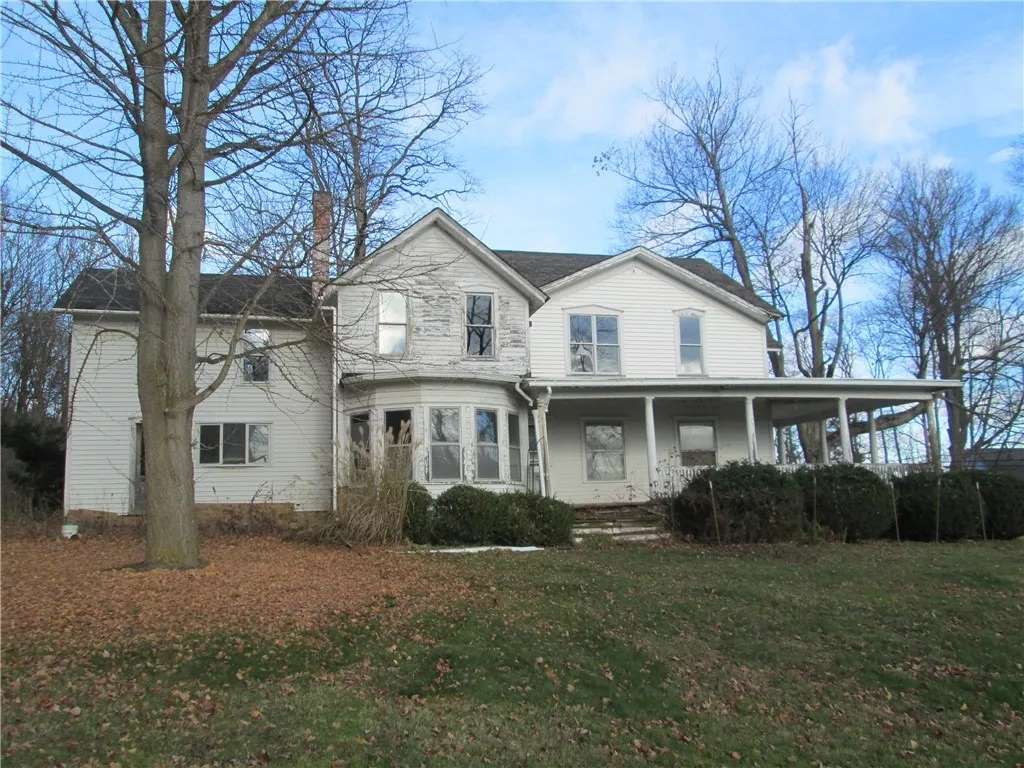 c. 1856 in Warsaw, NY - Old House Dreams
