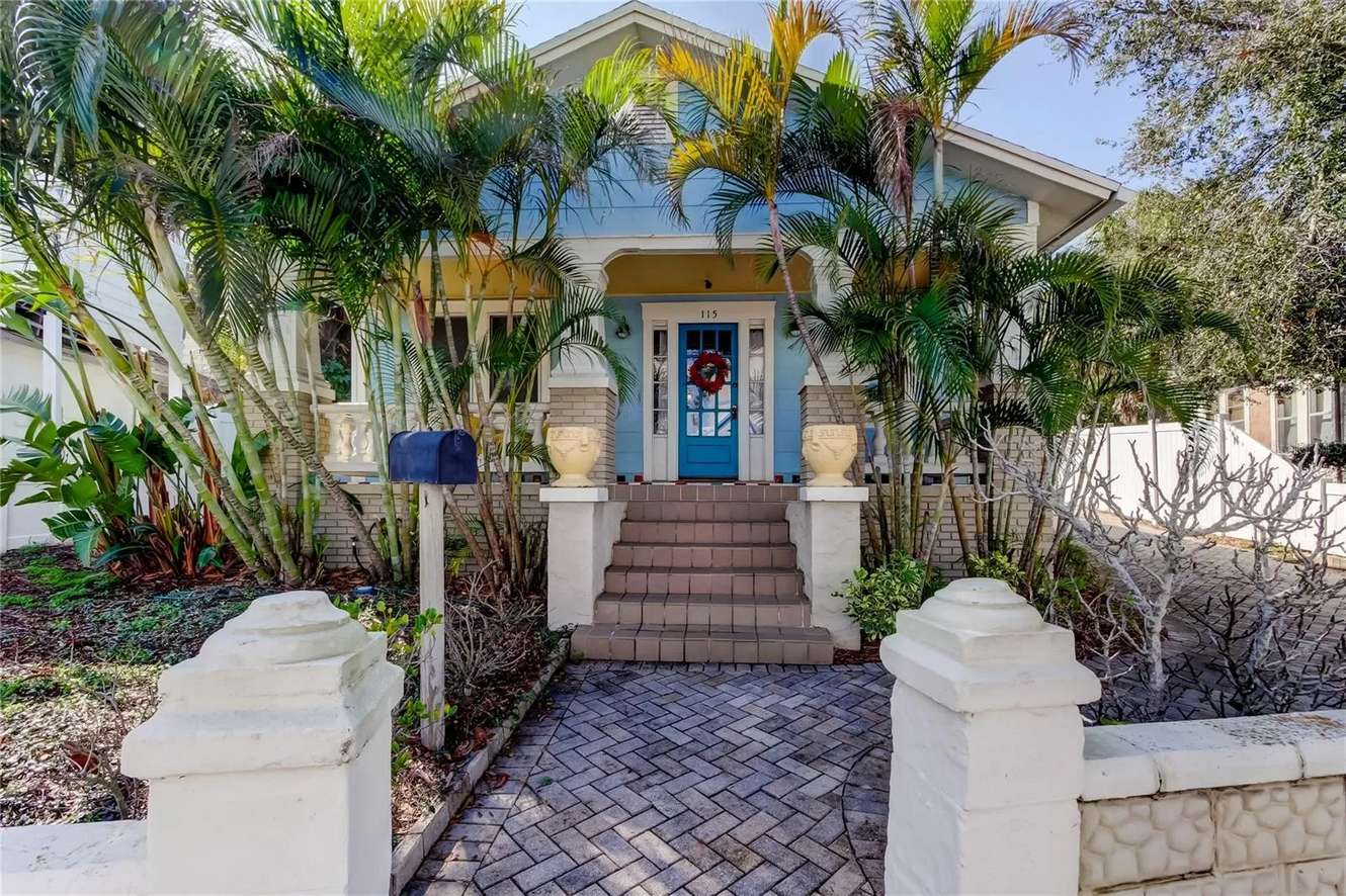 1925 Craftsman in Tarpon Springs, FL - Old House Dreams, image size:1330x886
