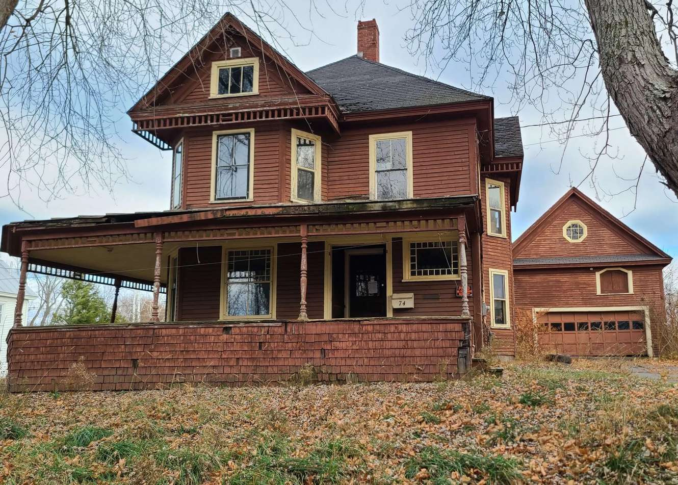 c. 1900 Queen Anne in Madison, ME