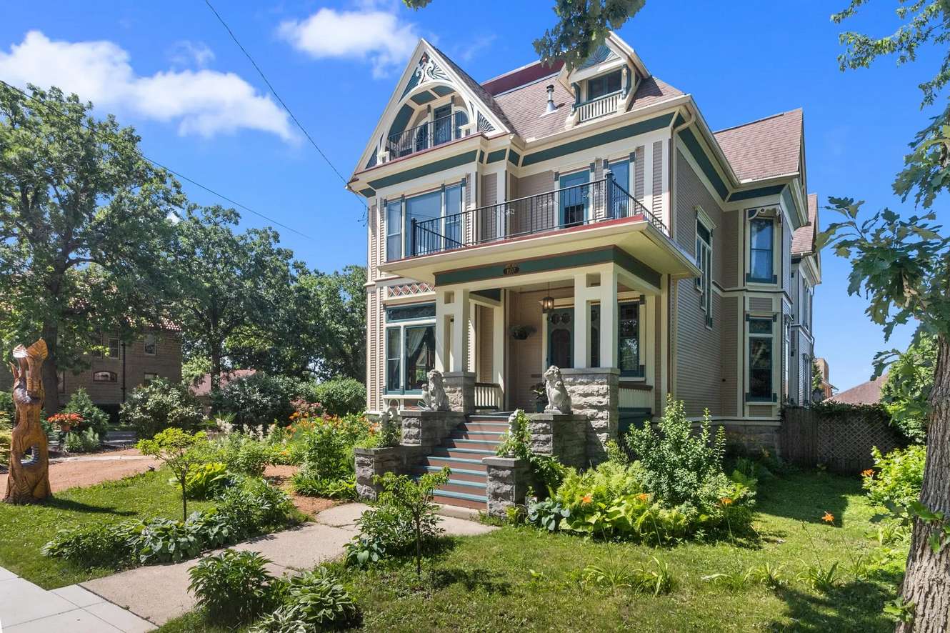 Private: 1885 Queen Anne in Oshkosh, WI